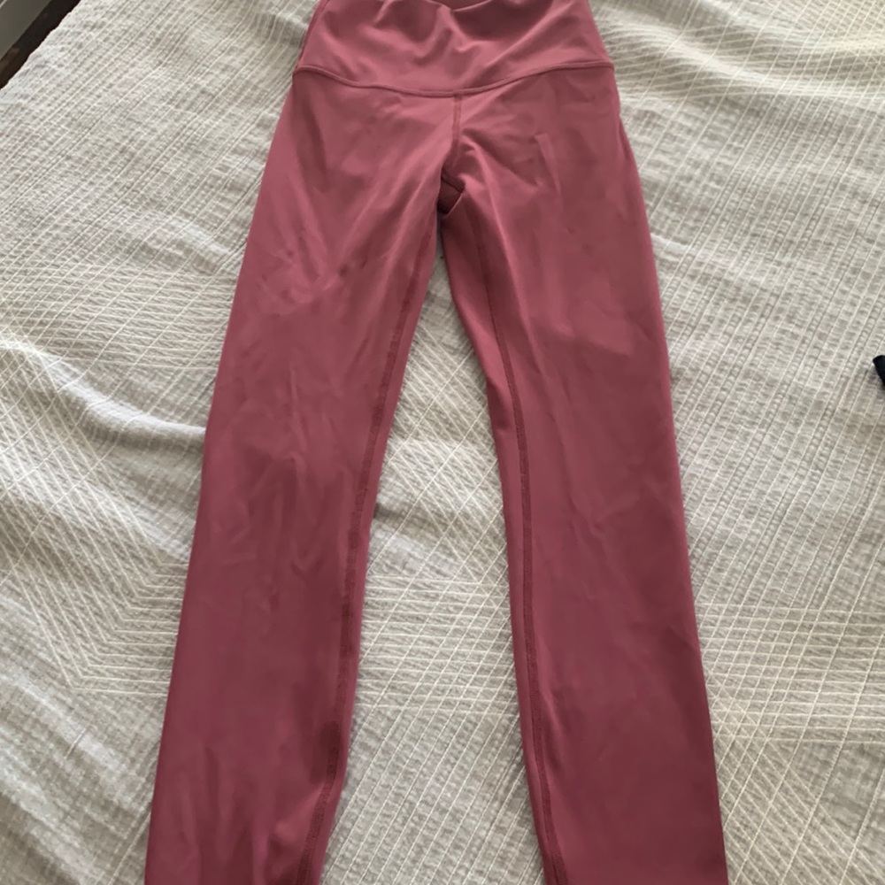 Lululemon Wunder Under high rise crops